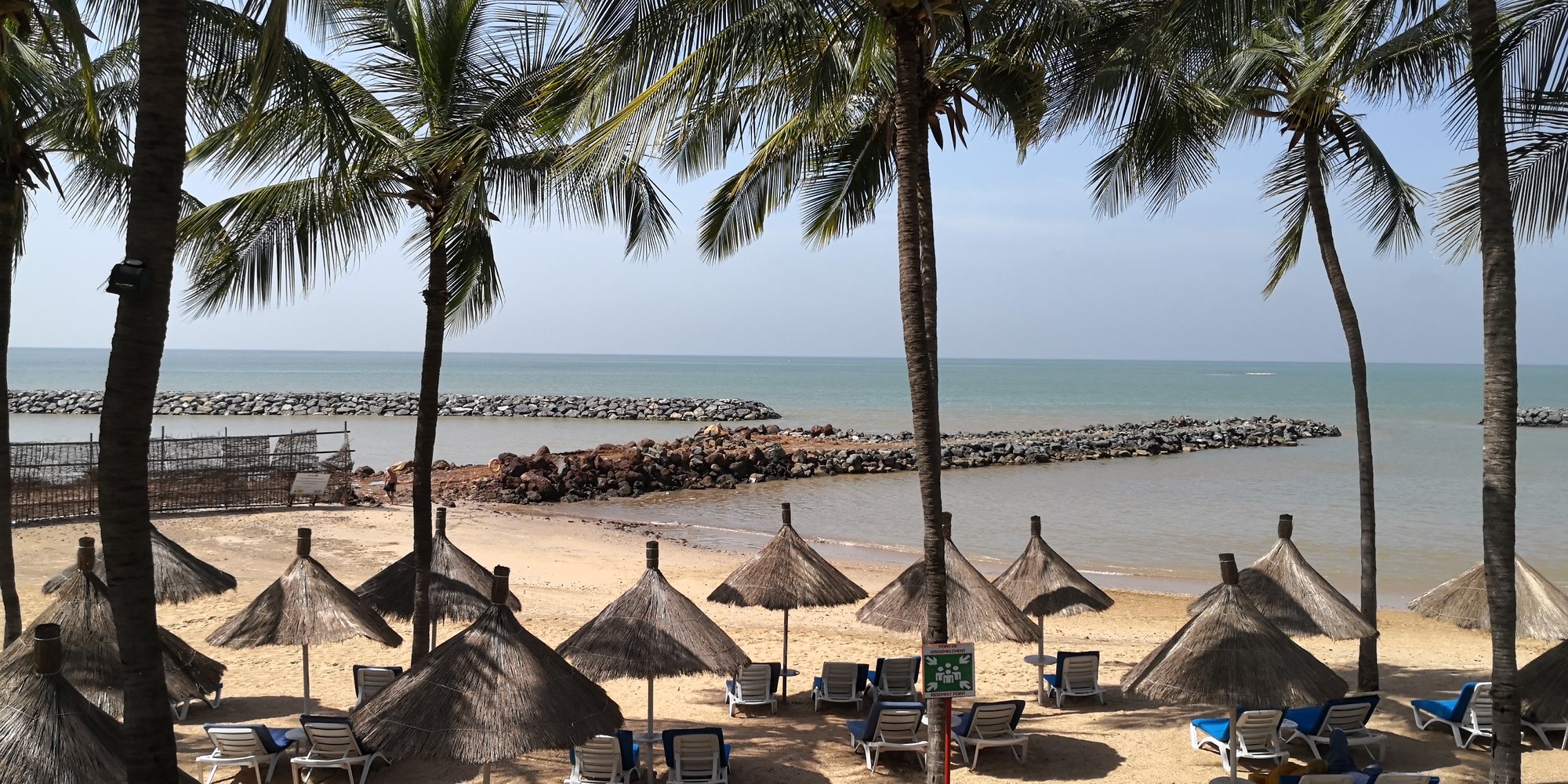La plage de Saly, sur la Petite Côte